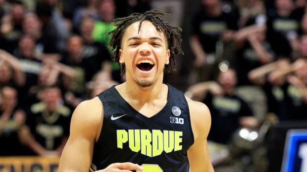 carsen-edwards-roundtable-entertaining.jpg